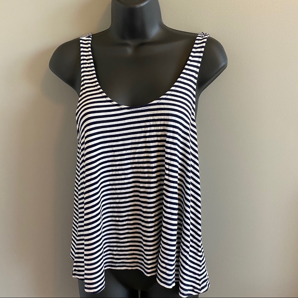 Aeropostale Navy striped flowy tank. Small